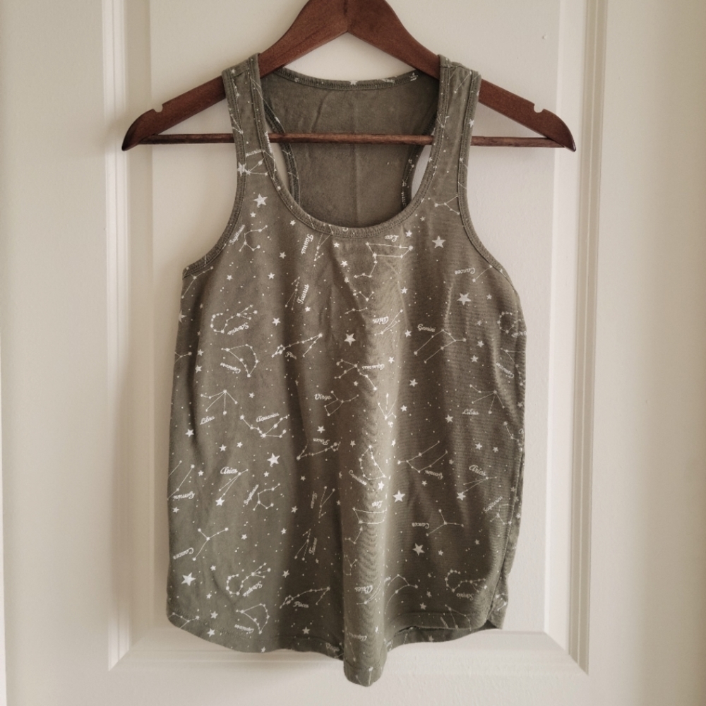 🖤Zoe + Liv Constellations tank